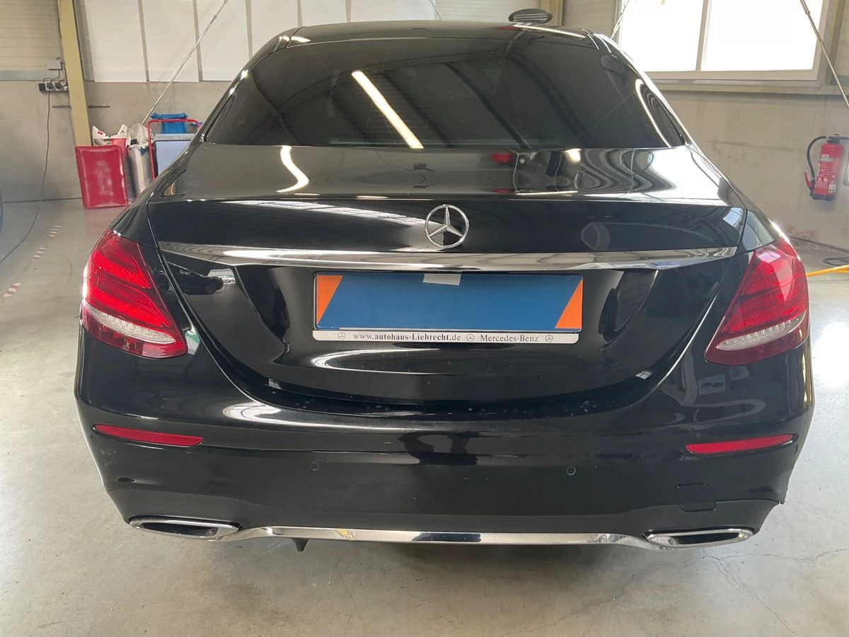 Mercedes-Benz E 220 d AMG Line Digital - изображение 7