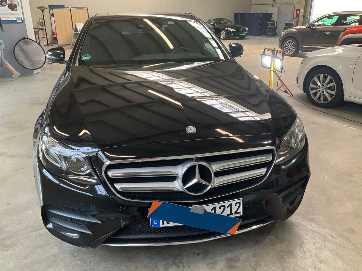 Mercedes-Benz E 220 d AMG Line Digital - изображение 2