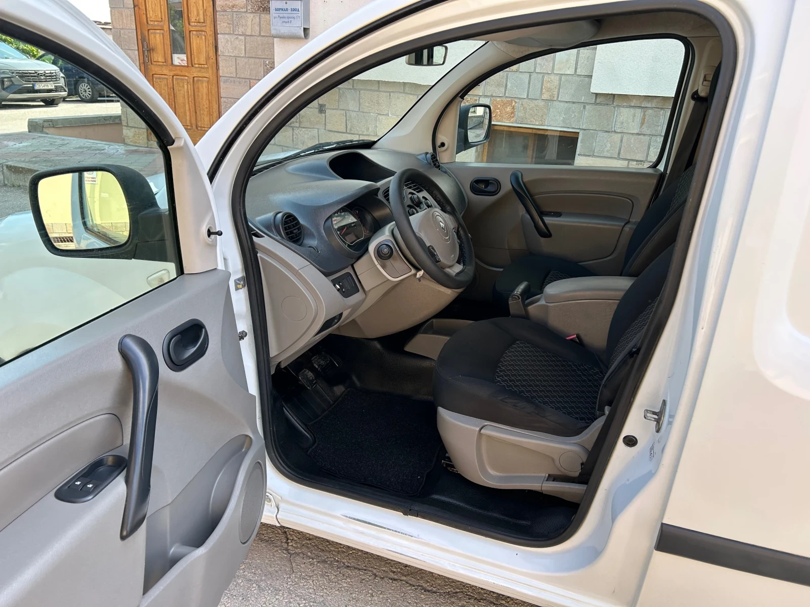 Renault Kangoo 1.5DCI КЛИМАТИК - изображение 8