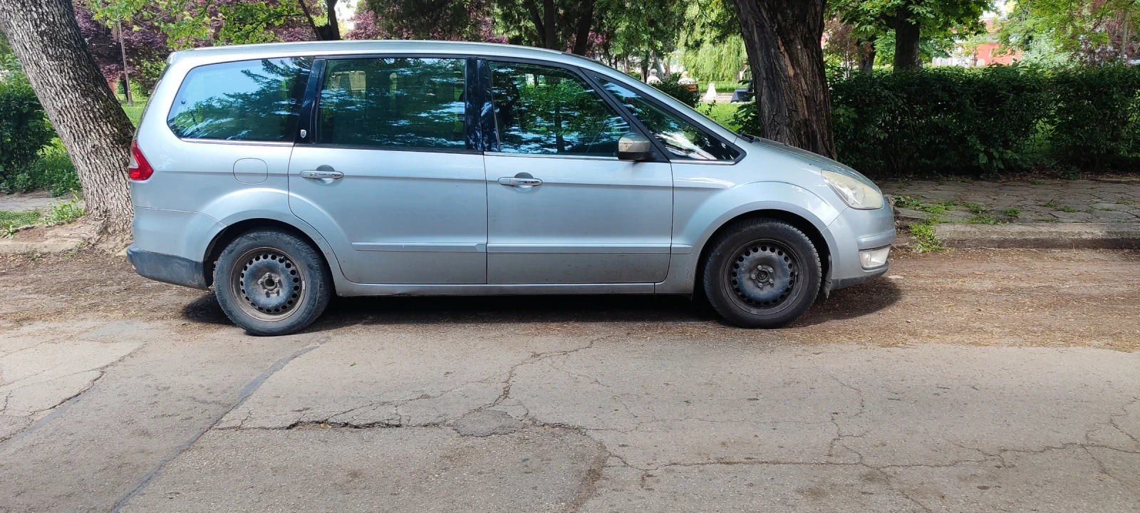 Ford Galaxy  - изображение 5