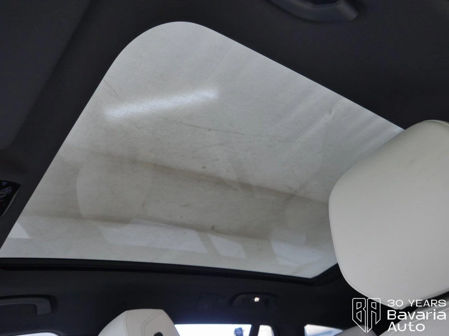 BMW i5 M60 xDrive Touring - изображение 9