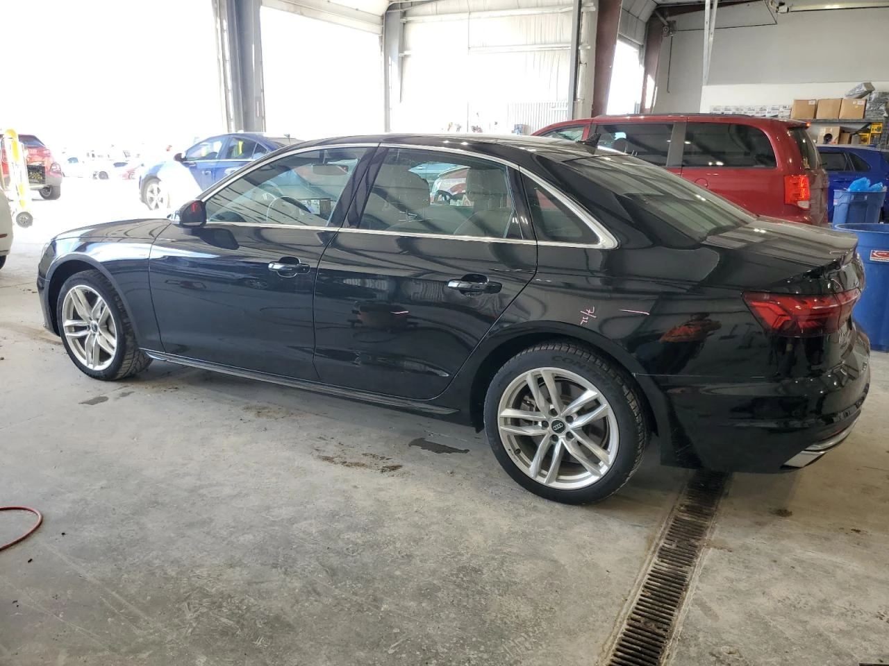 Audi A4 PREMIUM* QUATTRO* DISTRONIC* КОЖА* ПОДГРЕВ*  - изображение 2