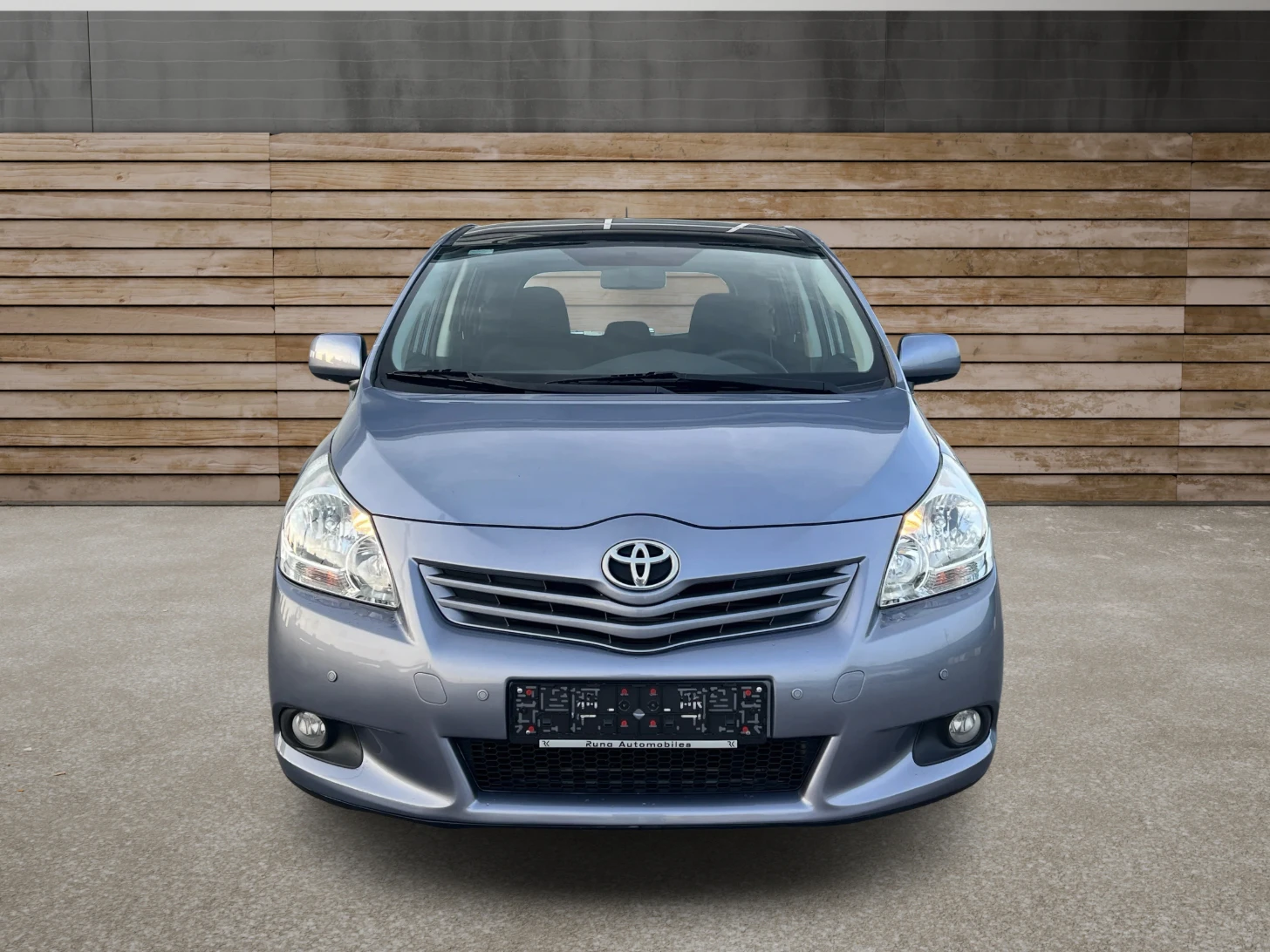 Toyota Verso 2.0D4D ПРОЧЕТИ ОПИСАНИЕТО - изображение 2