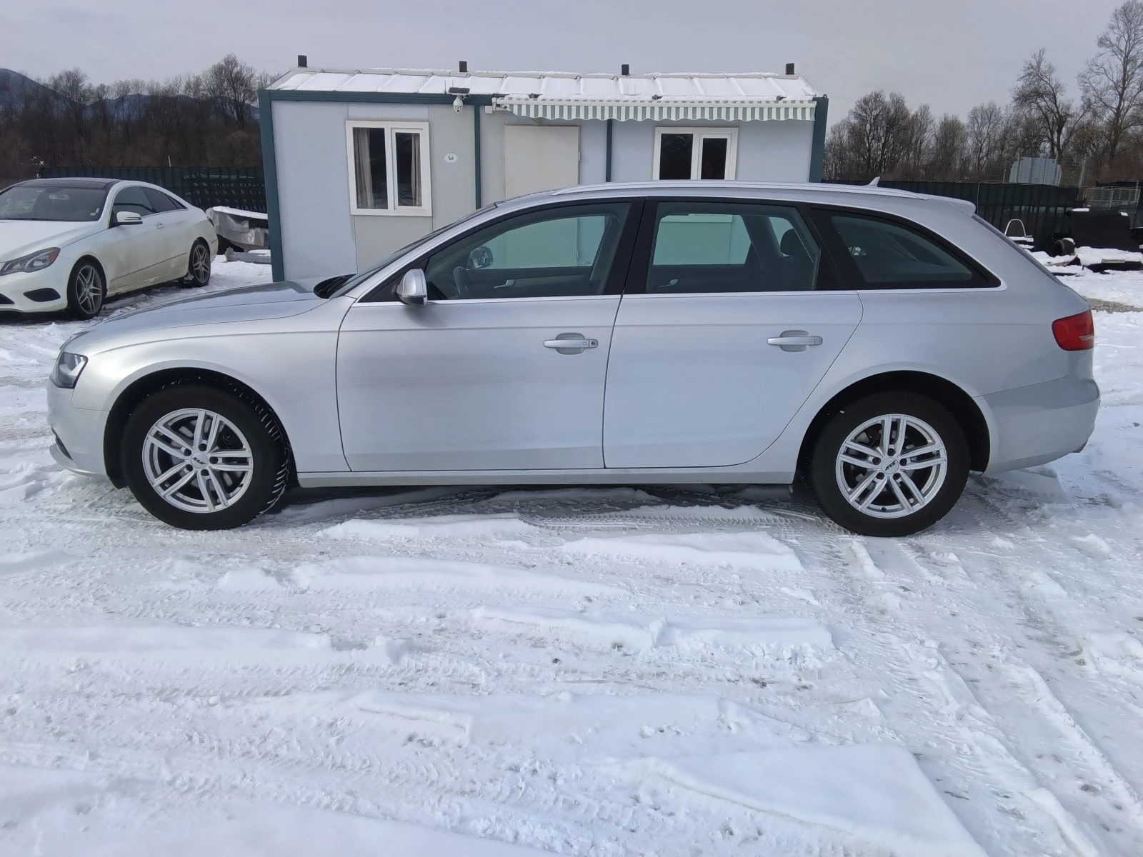 Audi A4 2.0tdi navi 150ks - изображение 3