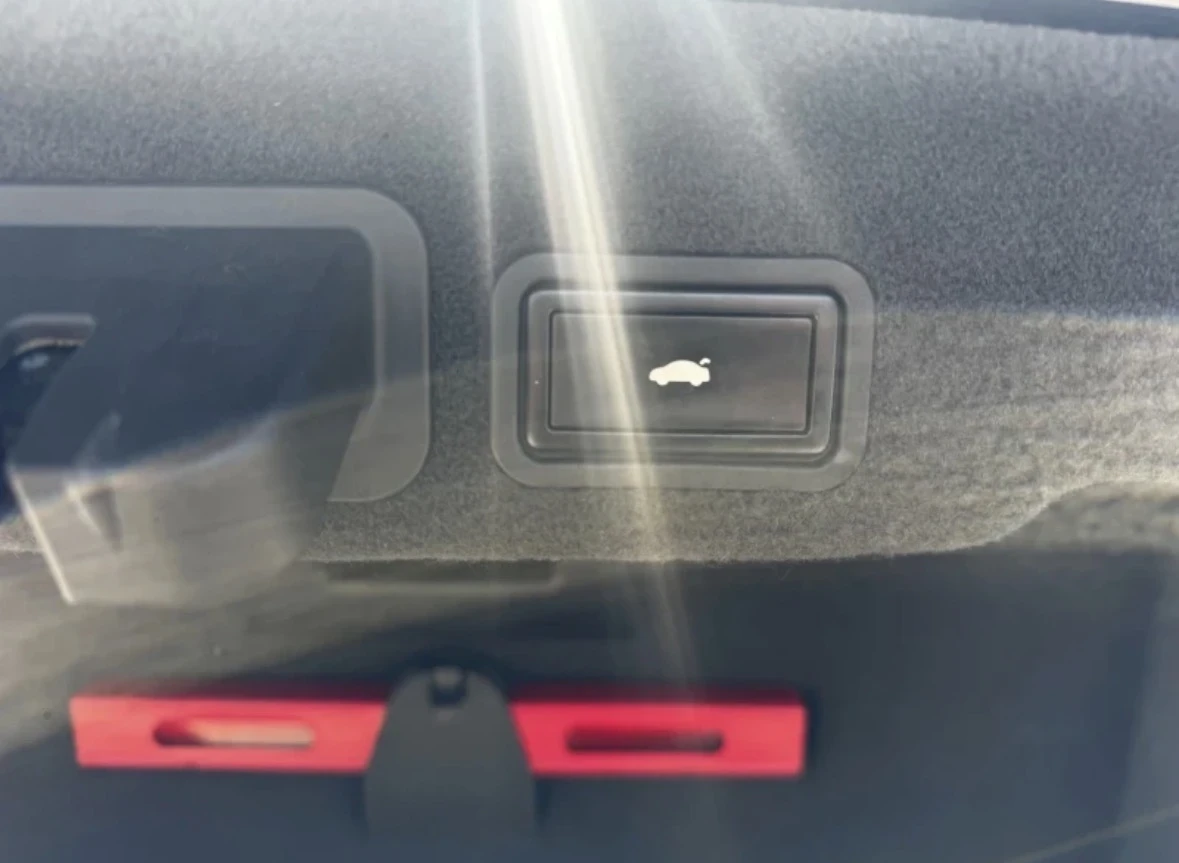 Audi A8 FULL 100% Реален Пробег - изображение 9