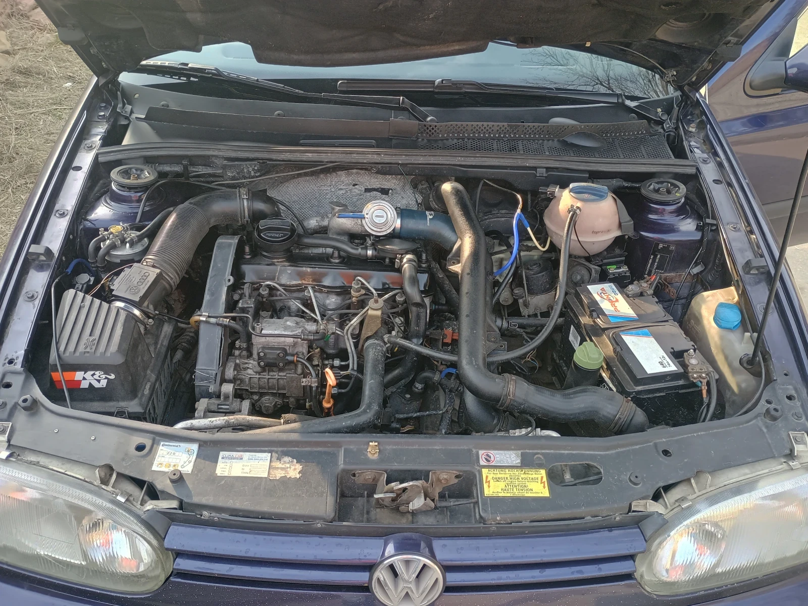 VW Golf, снимка 3 - Автомобили и джипове - 53724476