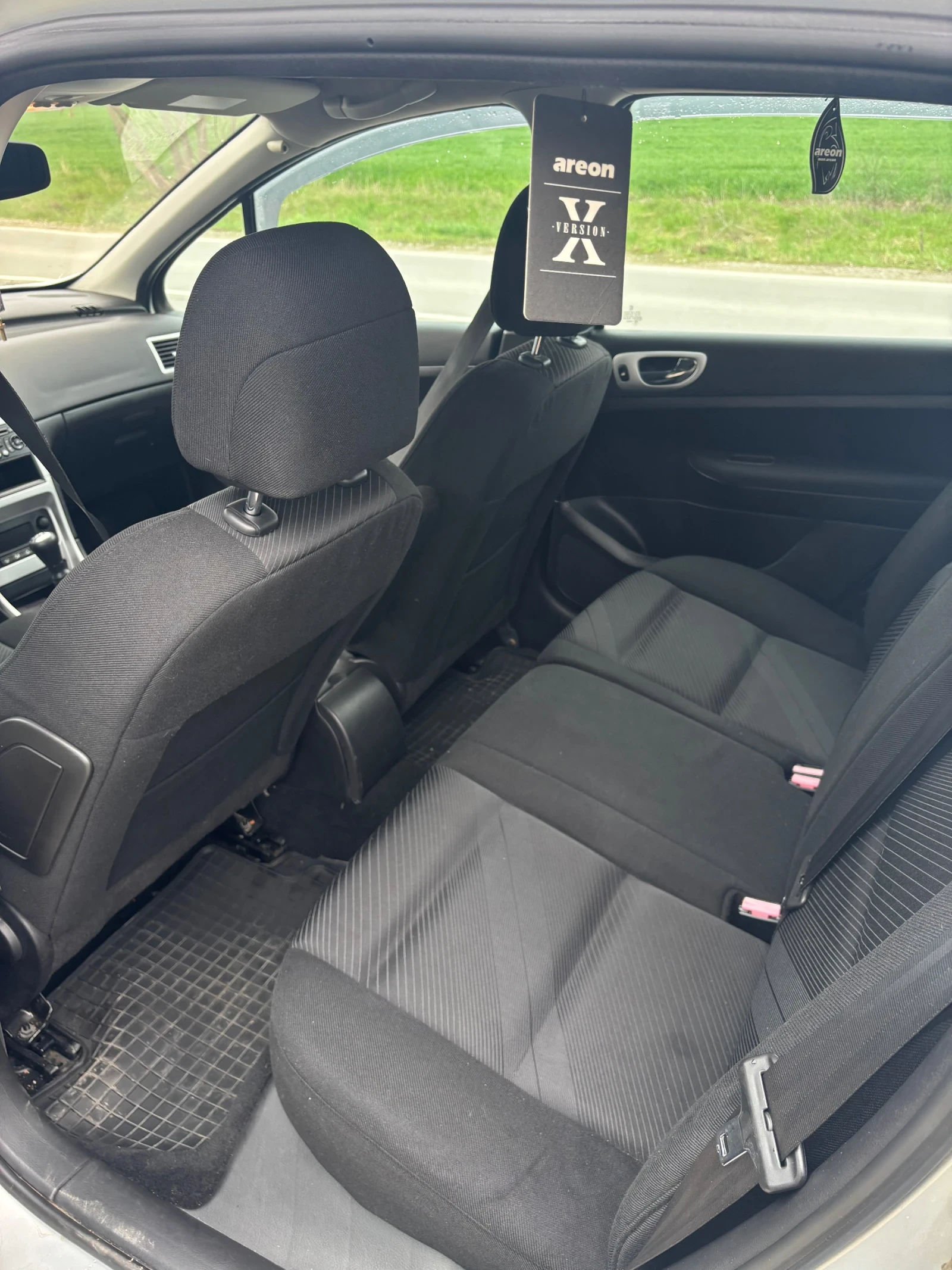 Peugeot 307 1.6 HDI 109HP FACELIFT, снимка 9 - Автомобили и джипове - 54053187