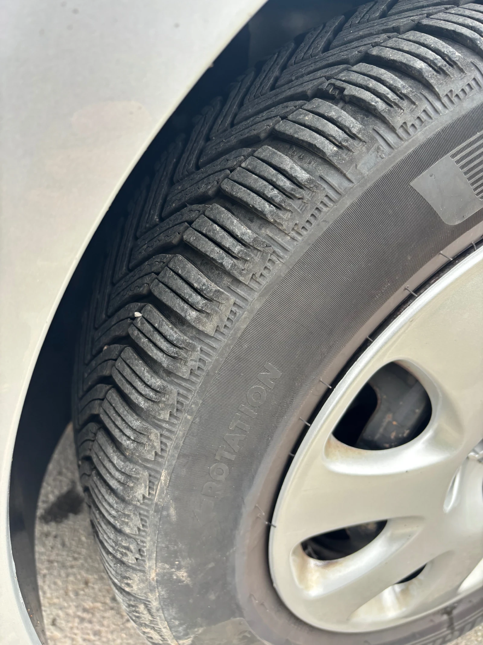 Peugeot 307 1.6 HDI 109HP FACELIFT, снимка 17 - Автомобили и джипове - 54053187