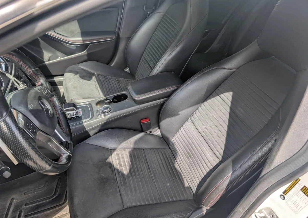 Mercedes-Benz CLA 45 AMG ПАНОРАМА * CARPLAY * ПОДГРЕВИ * CARFAX * , снимка 12 - Автомобили и джипове - 54565932