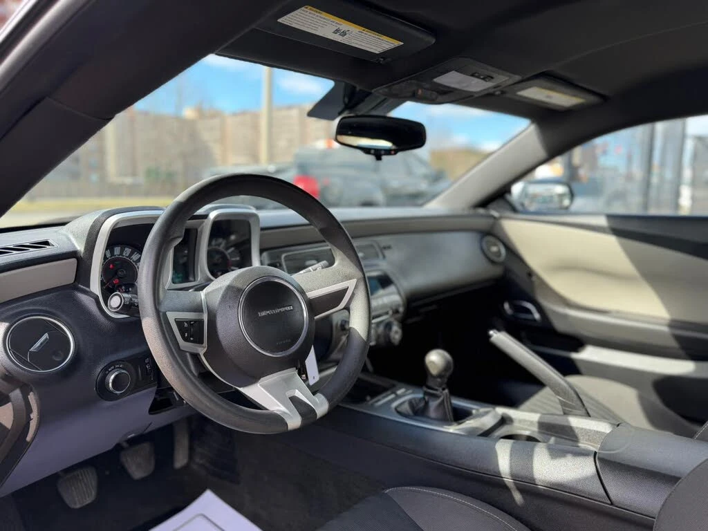 Chevrolet Camaro 1LS Coupe RWD, снимка 11 - Автомобили и джипове - 54573673