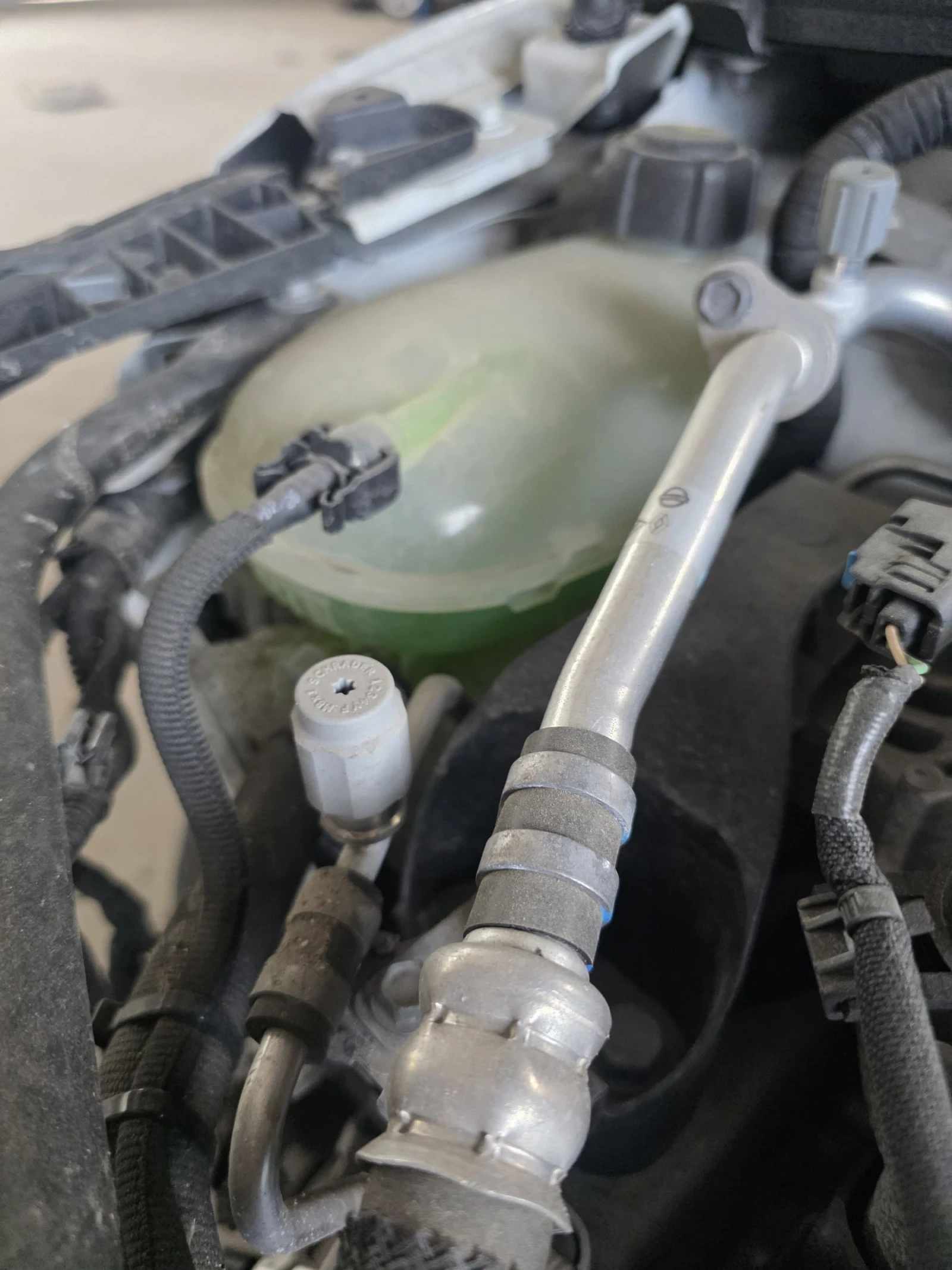 Renault Clio 1.5 dci, снимка 14 - Автомобили и джипове - 54655193