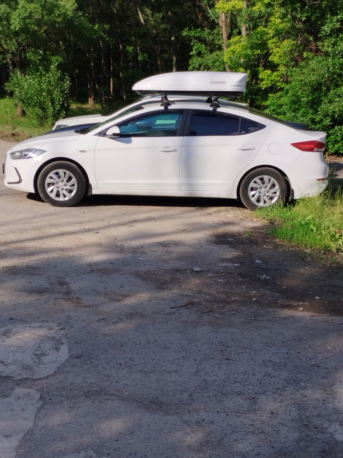 Hyundai Elantra 1, 6 crdi, Бартер , снимка 12 - Автомобили и джипове - 54815604