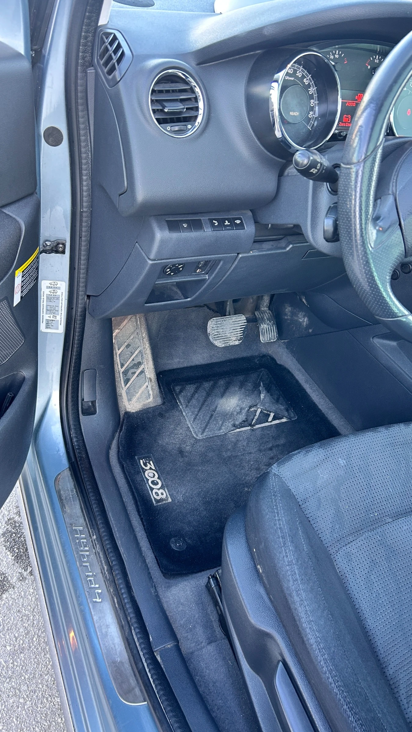 Peugeot 3008 HTYBRID 4, снимка 11 - Автомобили и джипове - 55242483