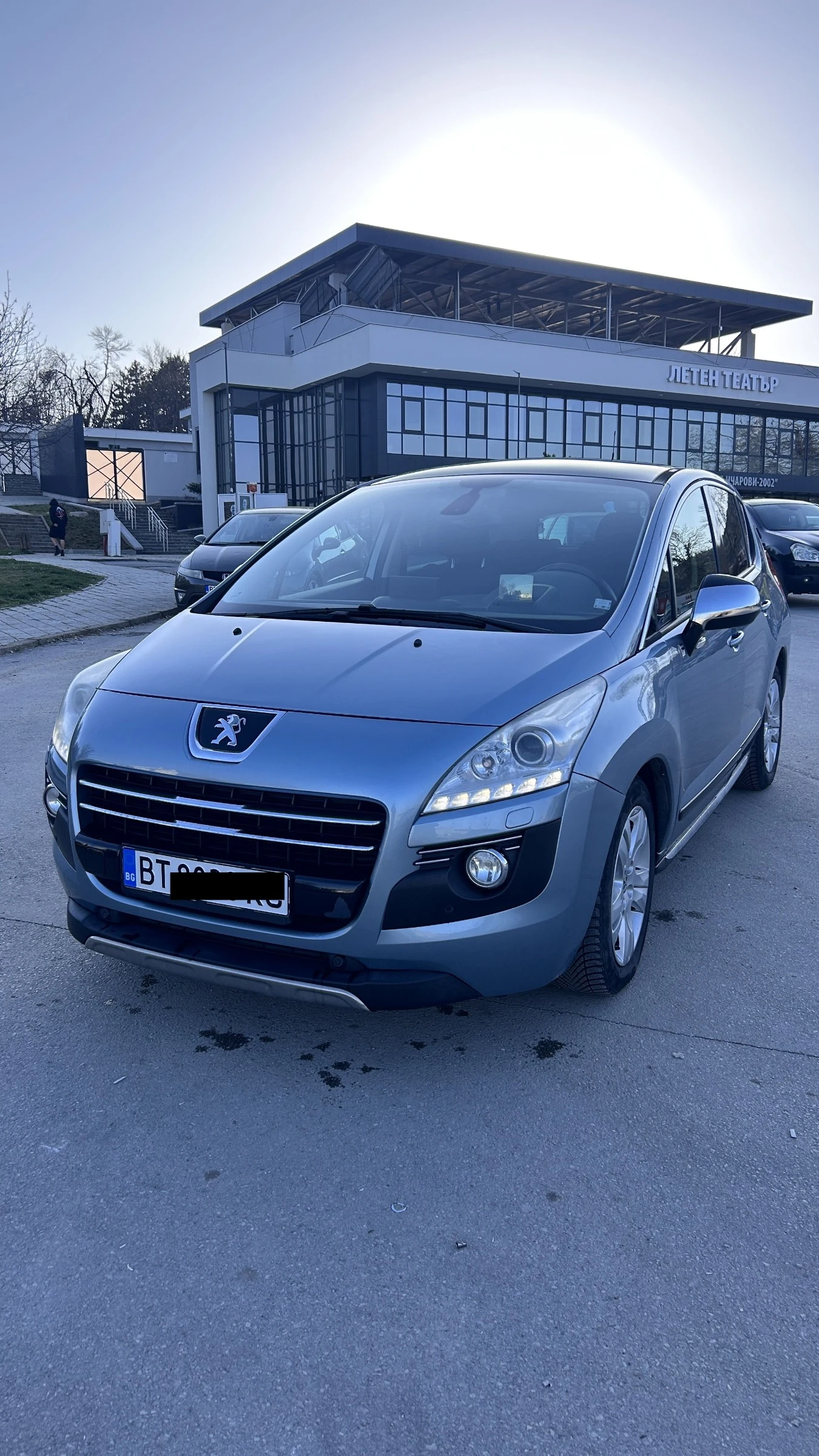 Peugeot 3008 HTYBRID 4, снимка 2 - Автомобили и джипове - 55242483