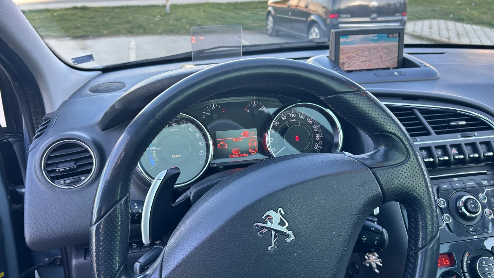 Peugeot 3008 HTYBRID 4, снимка 8 - Автомобили и джипове - 55242483