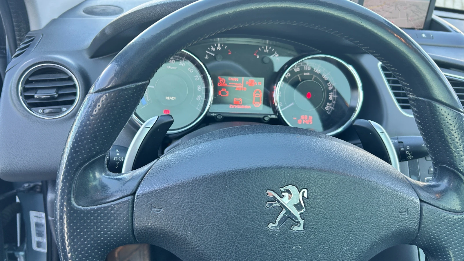 Peugeot 3008 HTYBRID 4, снимка 13 - Автомобили и джипове - 55242483