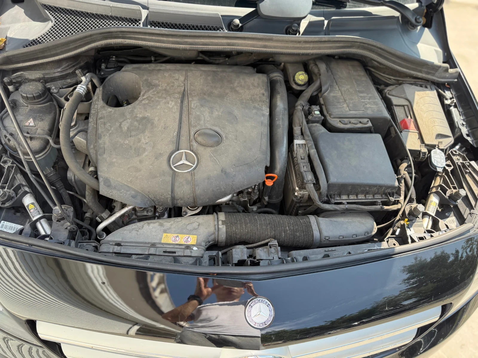 Mercedes-Benz B 180 * PREMIUM* Автоматик* Дистроник* Navi* LED* , снимка 17 - Автомобили и джипове - 55433673