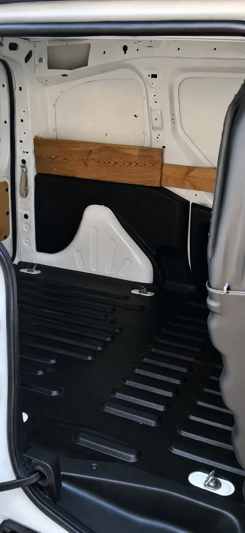 Peugeot Partner 1.6hdi 99kc euro6 facelif 2017 | Mobile.bg � ����������� 9