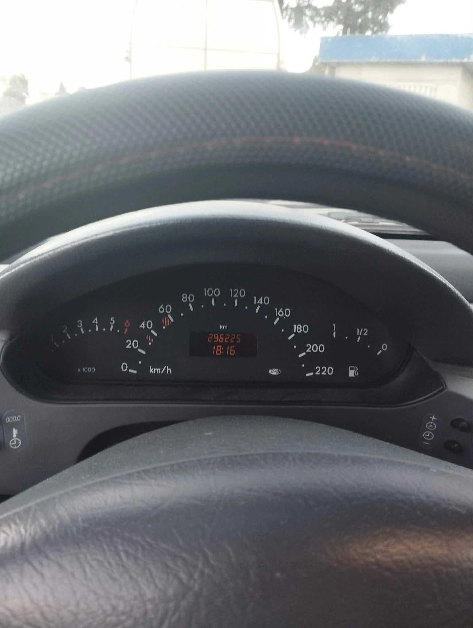 Mercedes-Benz A 160 газ, снимка 6 - Автомобили и джипове - 56359226