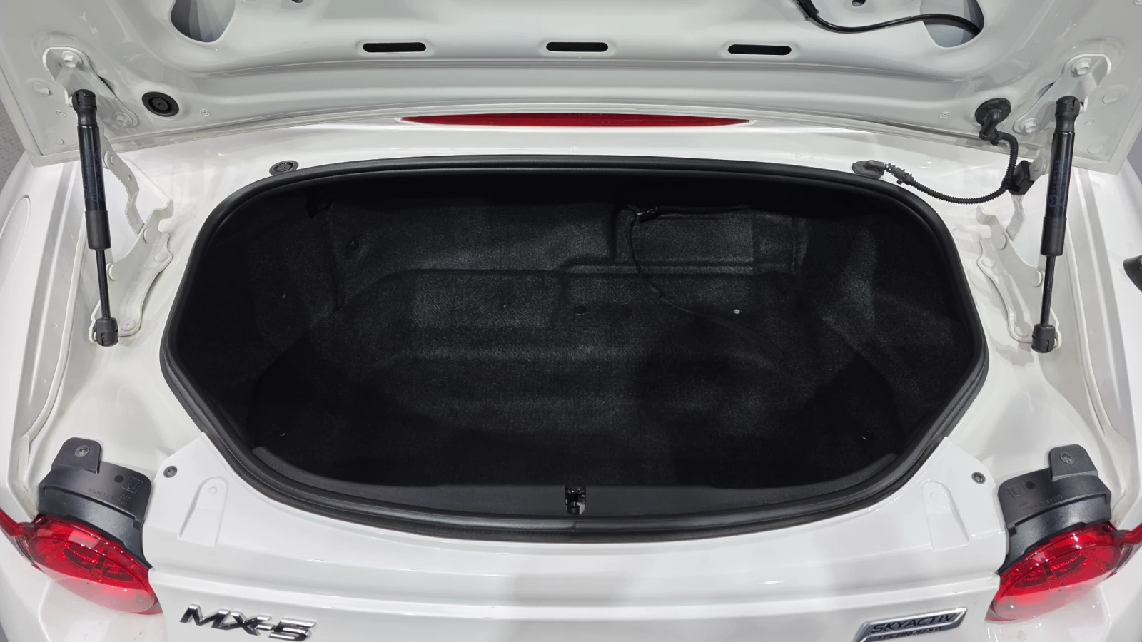 Mazda Mx-5 BLIND SPOT КРАЙНА ЦЕНА* encareu.com, снимка 17 - Автомобили и джипове - 56660430