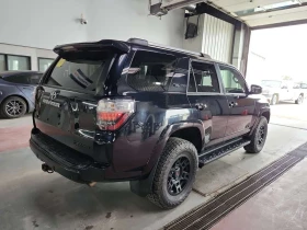 Toyota 4runner TRD PRO/CARFAX/КОЖА/ШИБЕДАХ/2 КЛЮЧА/ФИНАНСИРАНЕ, снимка 3