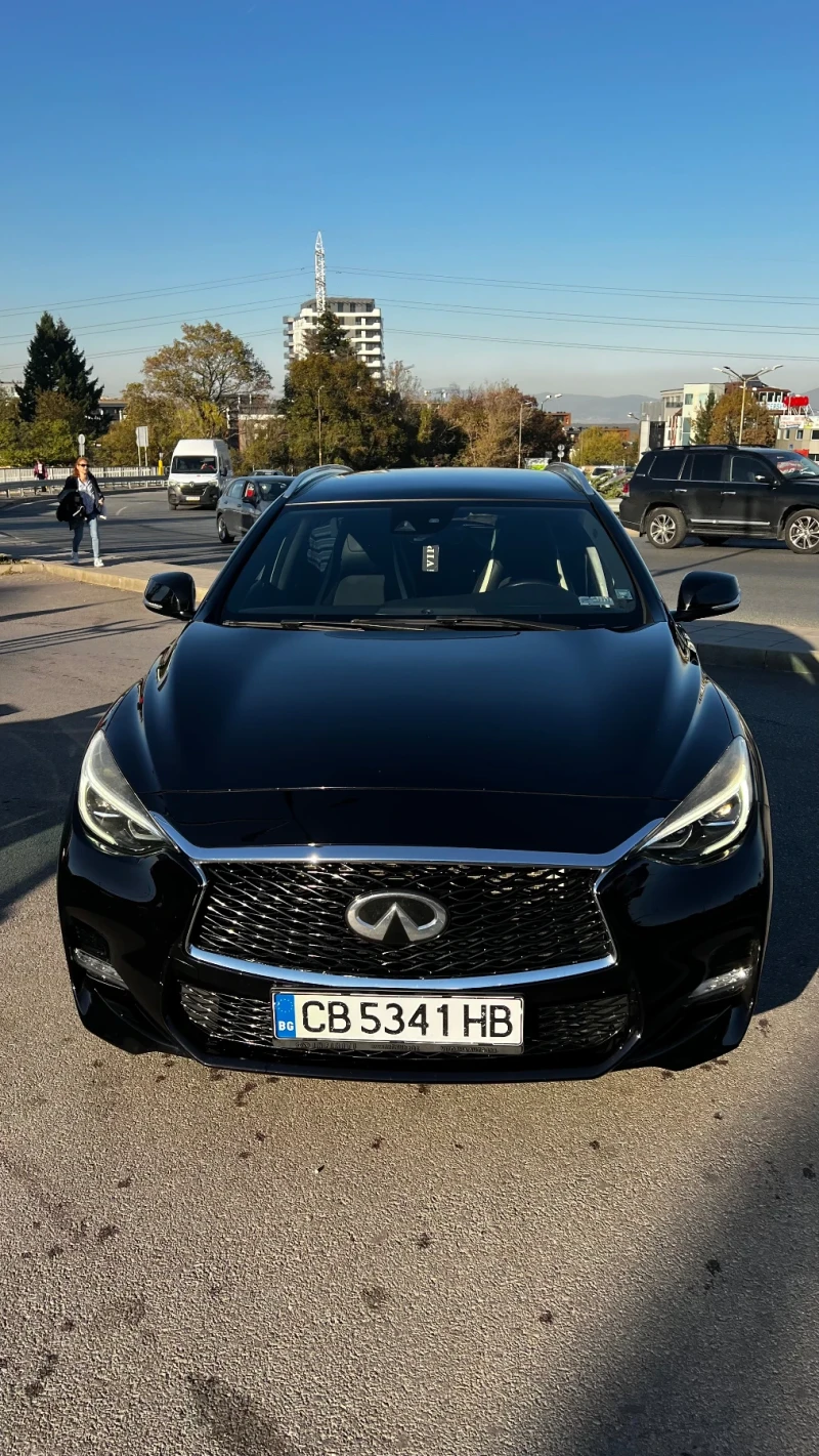 Infiniti Q30 Q30S, снимка 3 - Автомобили и джипове - 47707086