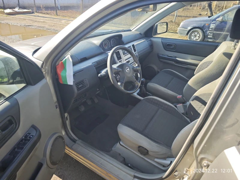 Nissan X-trail 2.2 dci 136кс, снимка 5 - Автомобили и джипове - 48434573