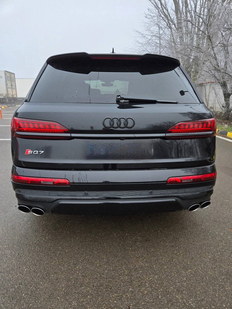 Audi SQ7 LASER* Bose* 7местен Distronik* 360* 22* , снимка 6 - Автомобили и джипове - 48510419