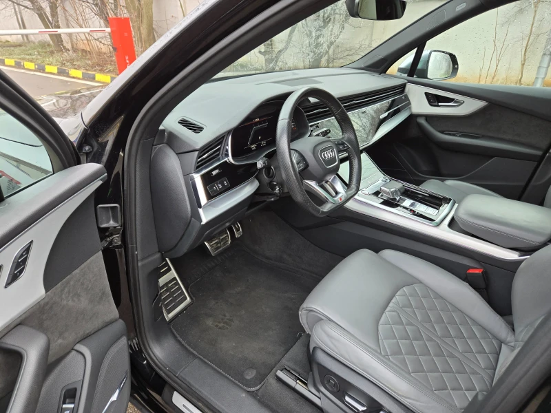 Audi SQ7 LASER* Bose* 7местен Distronik* 360* 22* , снимка 10 - Автомобили и джипове - 48510419