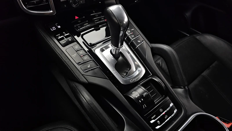 Porsche Cayenne 3.0 autogeorge.com, снимка 9 - Автомобили и джипове - 52015675