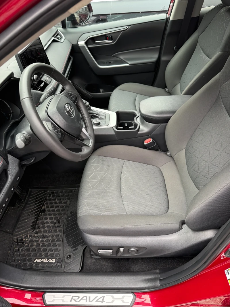 Toyota Rav4, снимка 10 - Автомобили и джипове - 52643827