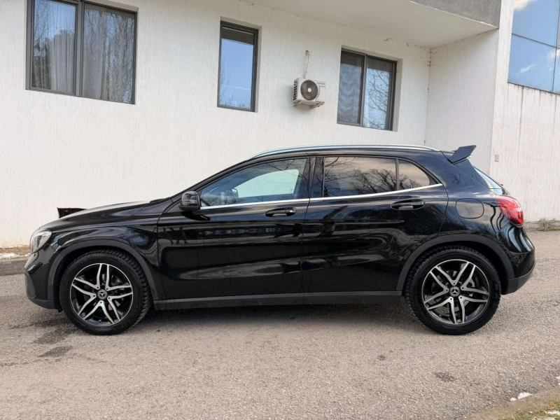 Mercedes-Benz GLA 220 AMG LINE / ПОДГРЕВ , снимка 4 - Автомобили и джипове - 52938665