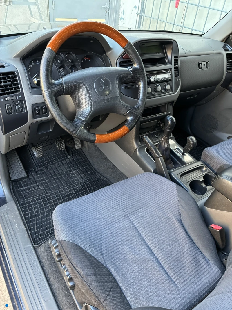 Mitsubishi Pajero, снимка 9 - Автомобили и джипове - 53212792