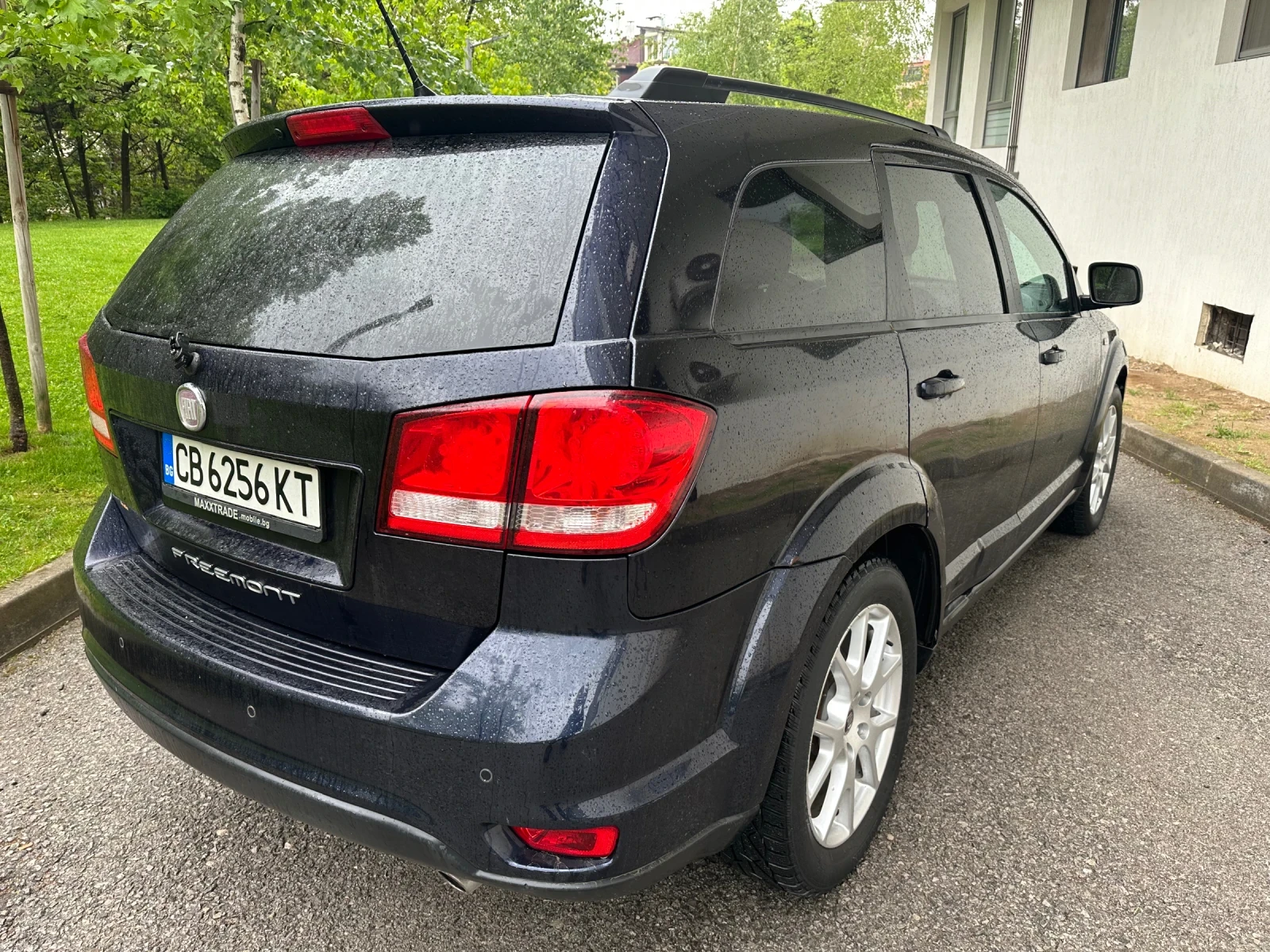 Fiat Freemont  2.0d / M-JET / 7-МЕСТЕН - изображение 7