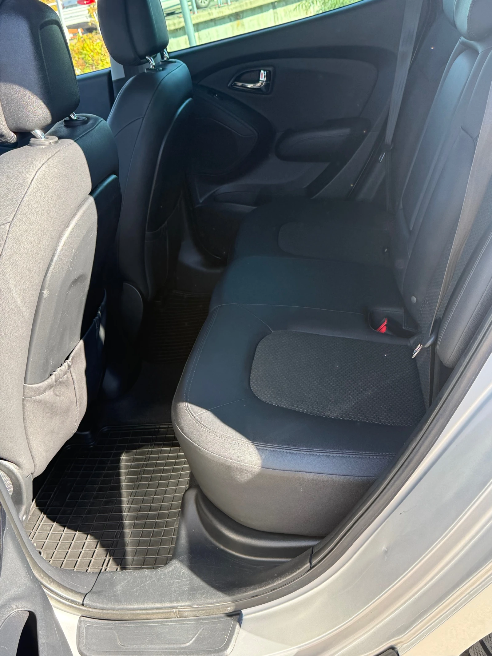 Hyundai IX35 2.0I Style - изображение 9