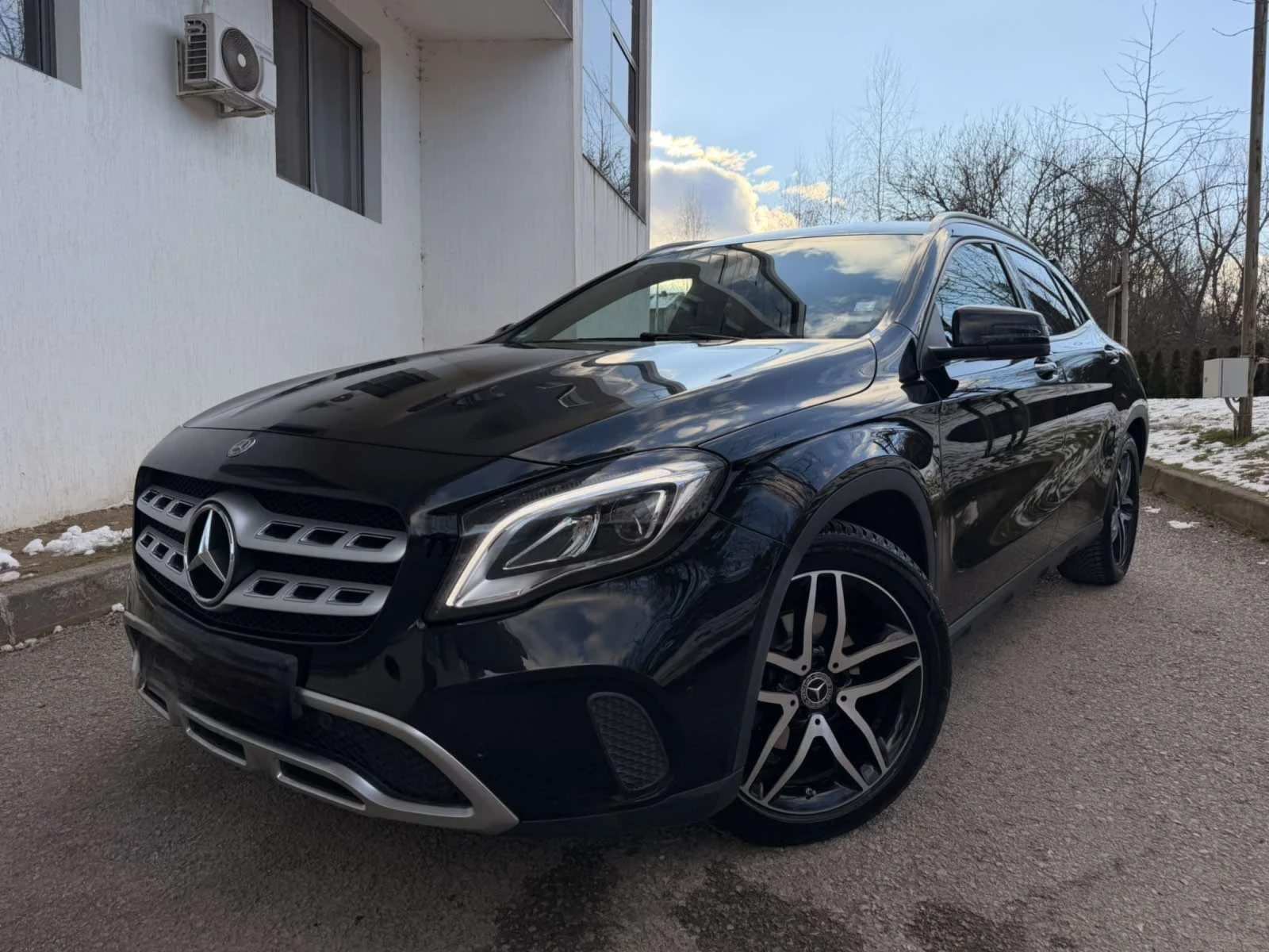 Mercedes-Benz GLA 220 AMG LINE / ПОДГРЕВ  - изображение 3