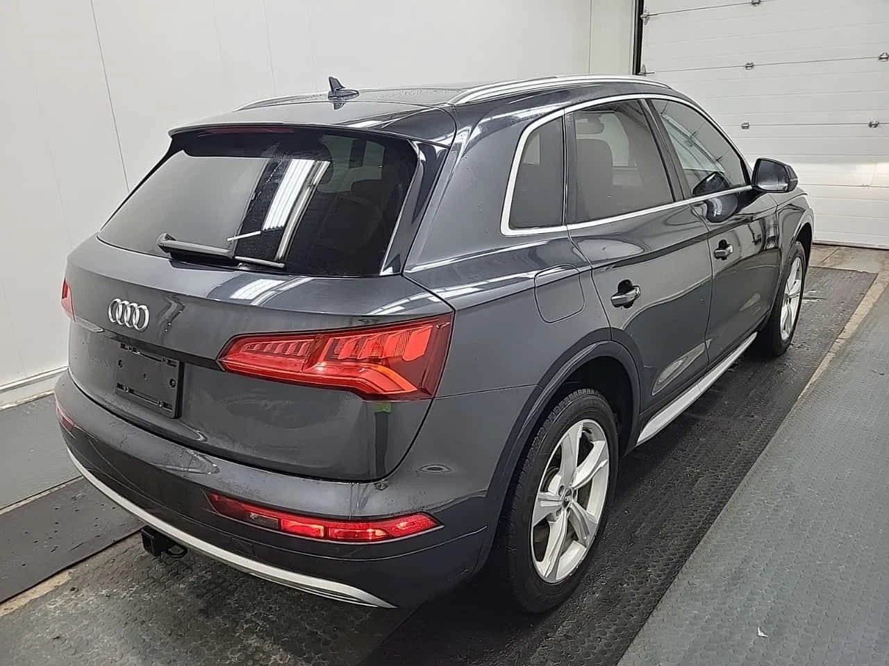 Audi Q5 * PROGRESSIV * CARFAX * ЦЕНА ДО БГ - изображение 3