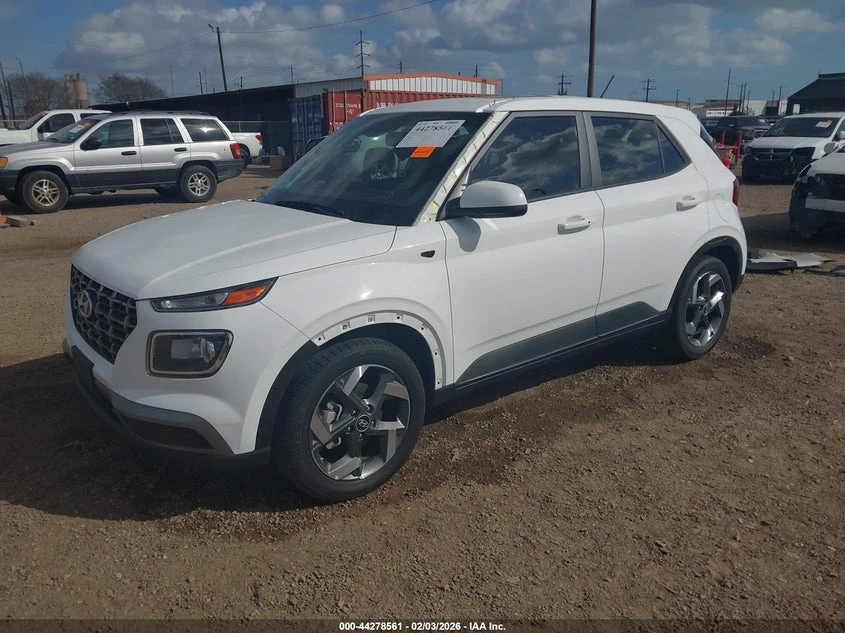 Hyundai Venue 1.6l Sel, снимка 2 - Автомобили и джипове - 53943133