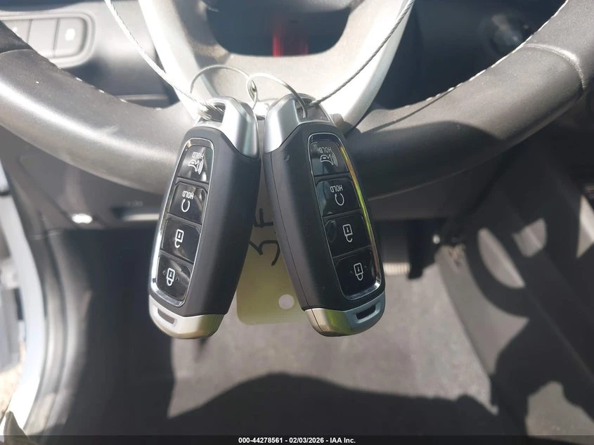 Hyundai Venue 1.6l Sel, снимка 11 - Автомобили и джипове - 53943133