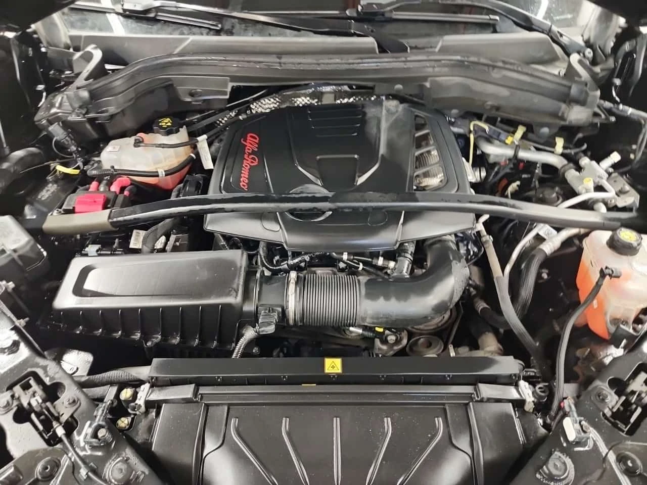 Alfa Romeo Stelvio * VELOCE * ДИСТРОНИК* ПАНОРАМА* КАМЕРА* , снимка 17 - Автомобили и джипове - 54358432