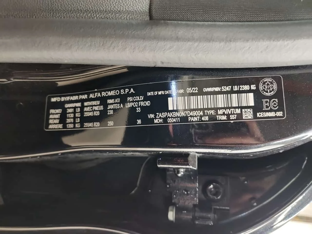 Alfa Romeo Stelvio * VELOCE * ДИСТРОНИК* ПАНОРАМА* КАМЕРА* , снимка 16 - Автомобили и джипове - 54358432