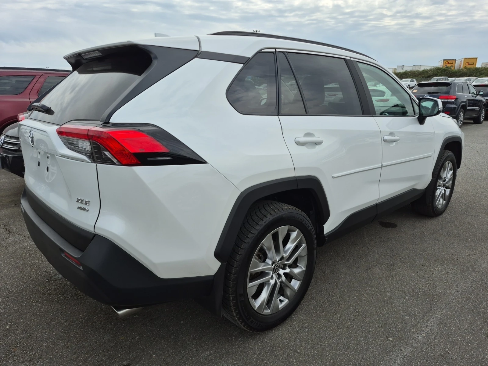 Toyota Rav4 * * CARFAX * * АВТО КРЕДИТ * * Цена до БГ * * , снимка 4 - Автомобили и джипове - 54496679