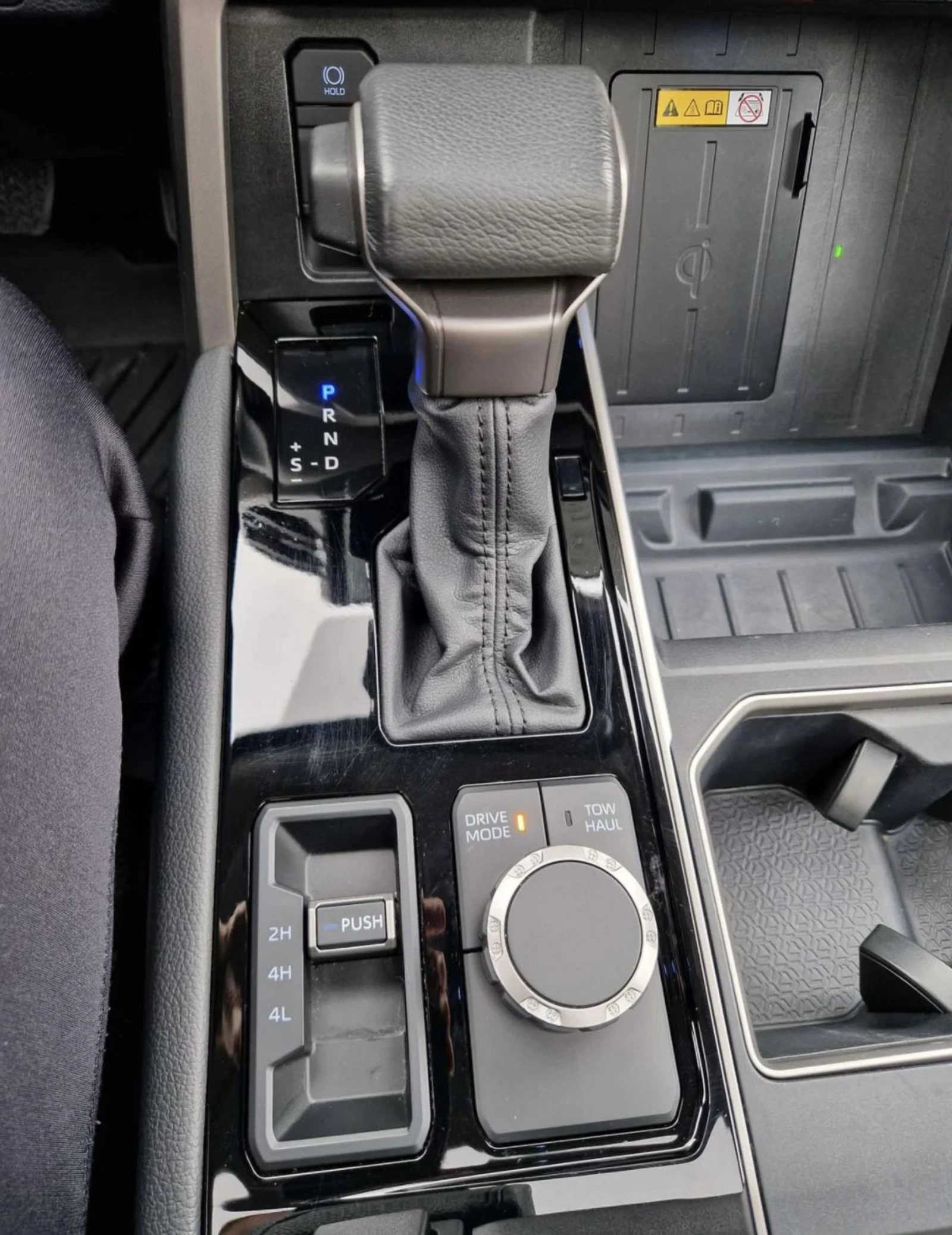 Toyota Tundra HYBRID , снимка 7 - Автомобили и джипове - 54600042