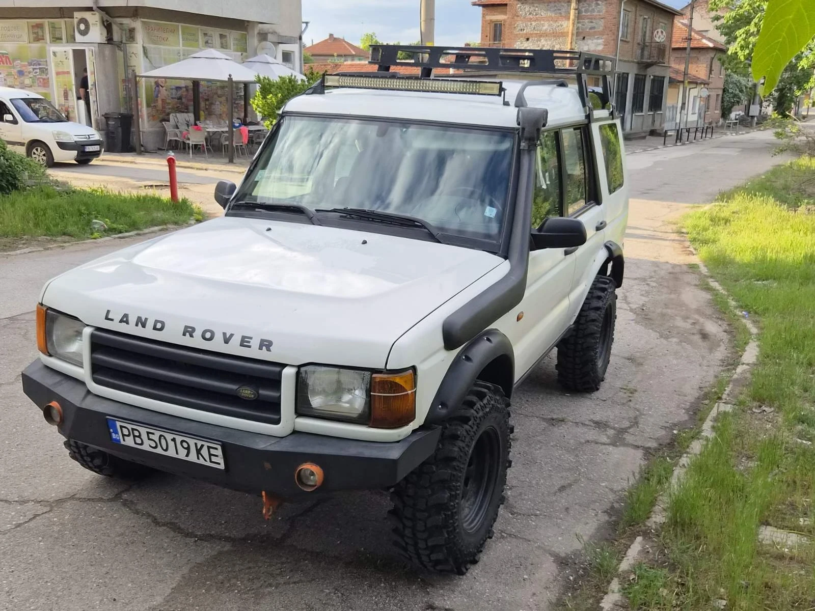 Land Rover Discovery, снимка 6 - Автомобили и джипове - 54647441
