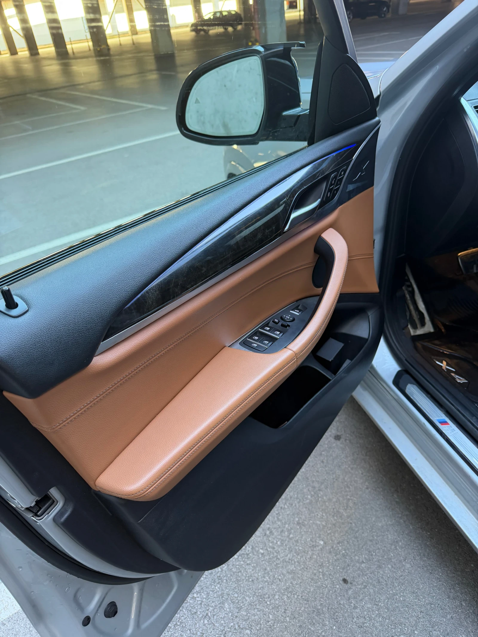 BMW X4 3.0i Xdrive* SHADOWLINE* Mpack* Digital* HUD* Ambi, снимка 9 - Автомобили и джипове - 55956797