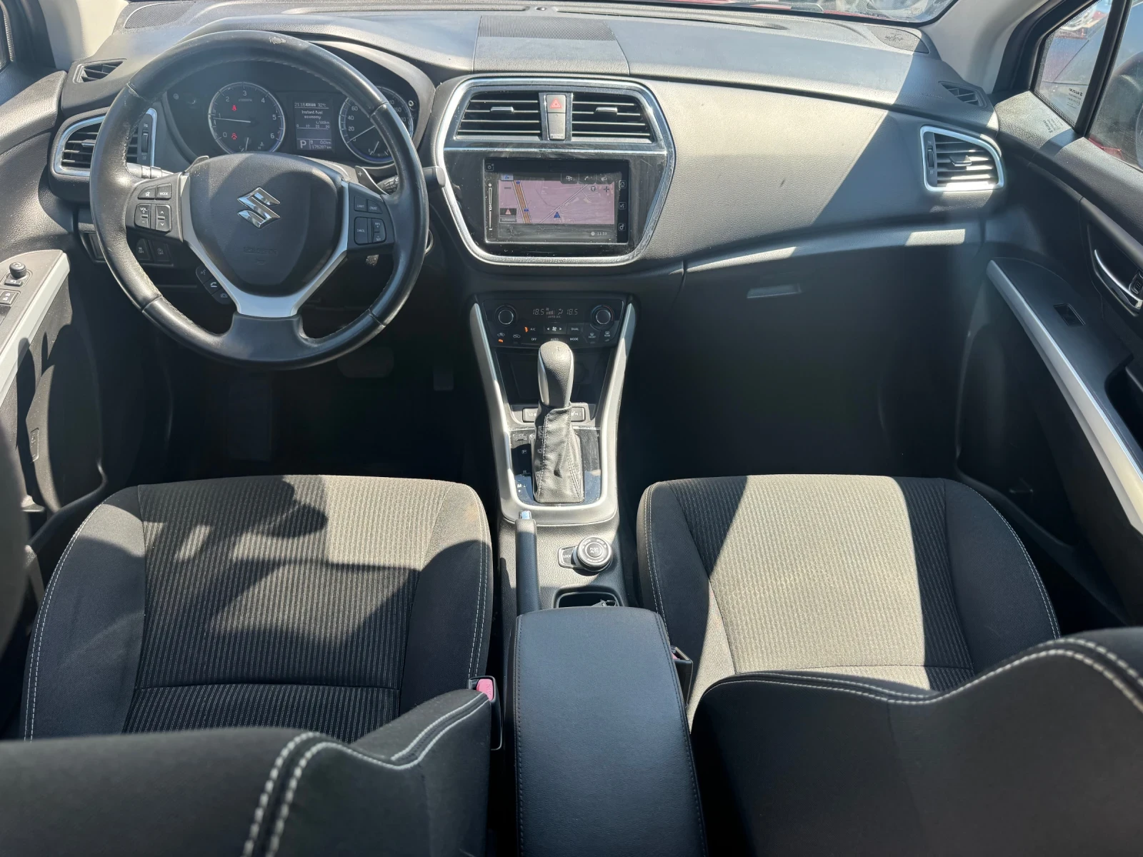 Suzuki SX4 S-Cross LED* КАМЕРА* ПОДГРЕВ* NAVI* 1.6TD 4x4 120hp* euro , снимка 3 - Автомобили и джипове - 55724252