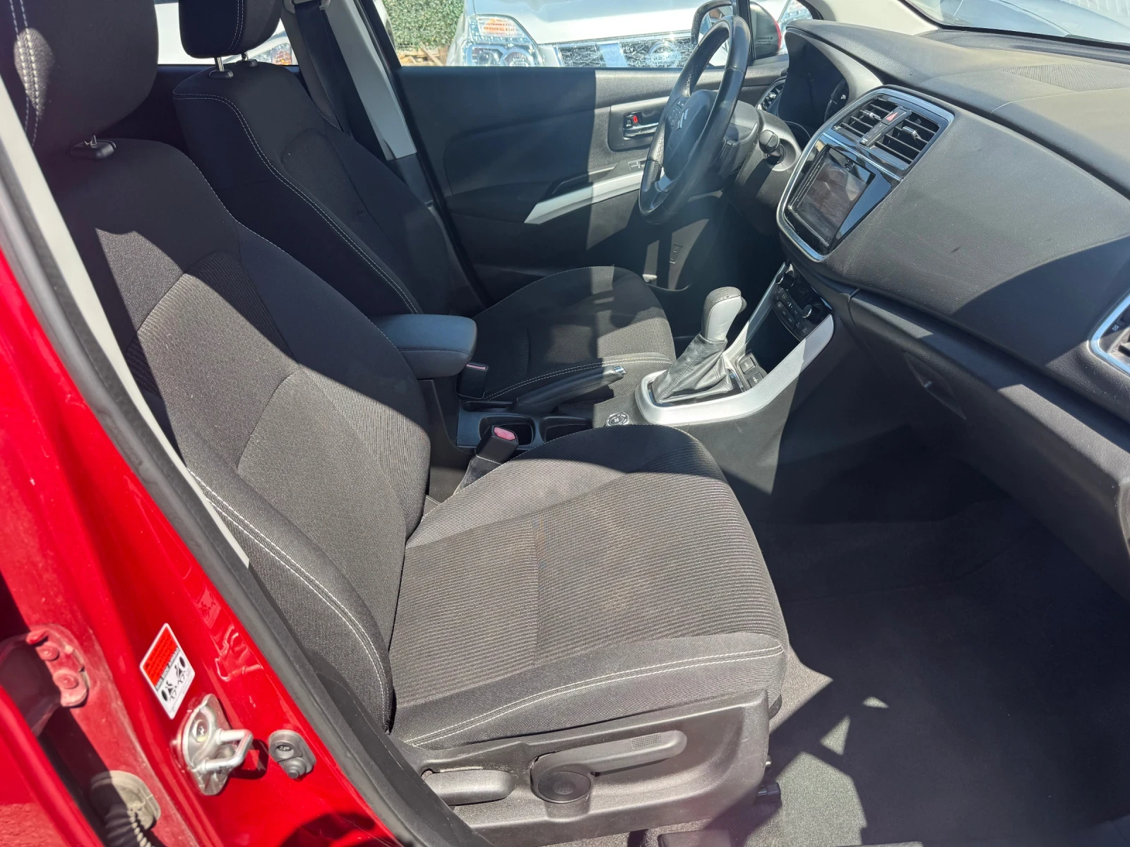 Suzuki SX4 S-Cross LED* КАМЕРА* ПОДГРЕВ* NAVI* 1.6TD 4x4 120hp* euro , снимка 11 - Автомобили и джипове - 55724252
