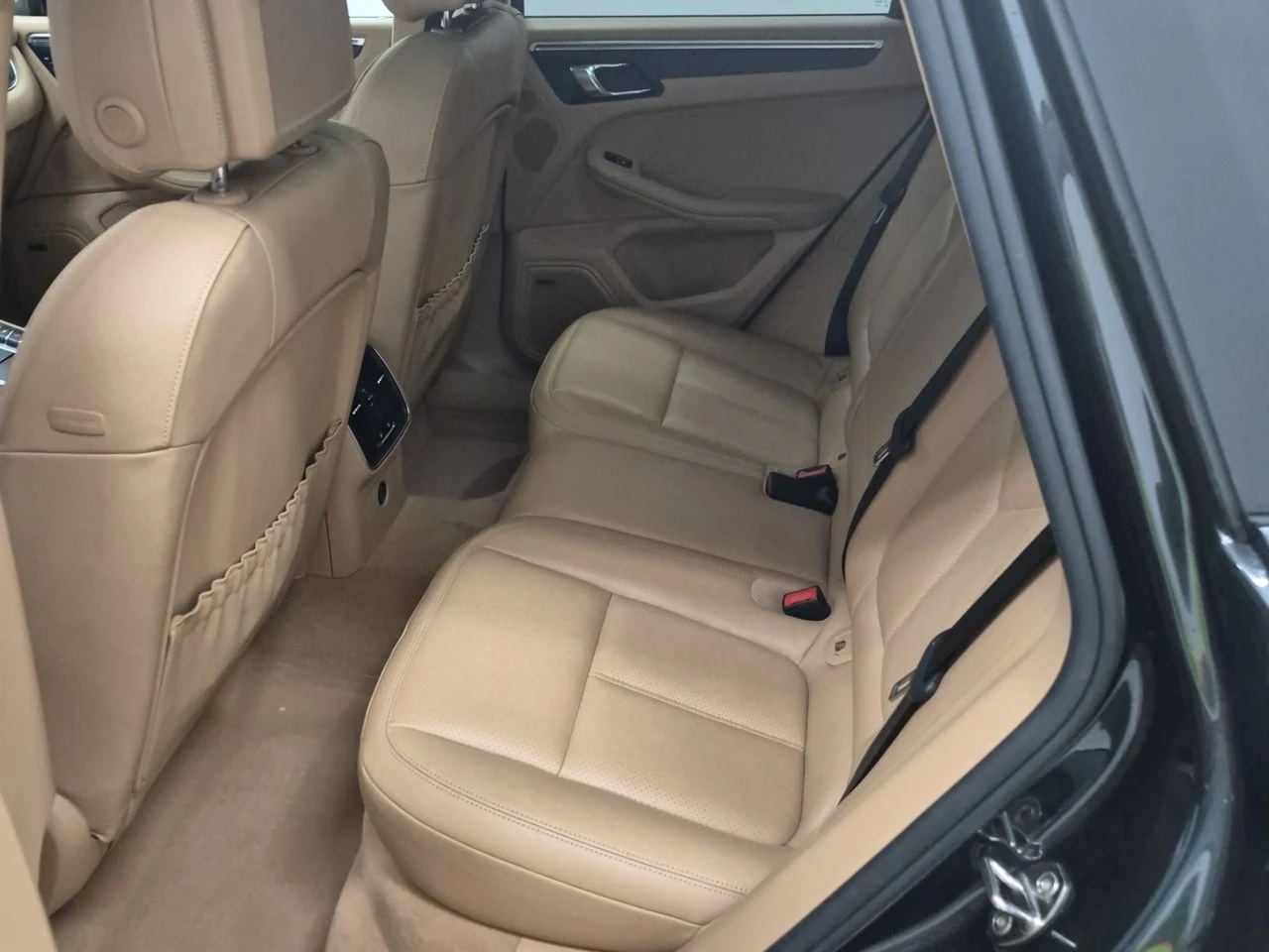 Porsche Macan AWD 4DR, снимка 12 - Автомобили и джипове - 55728780
