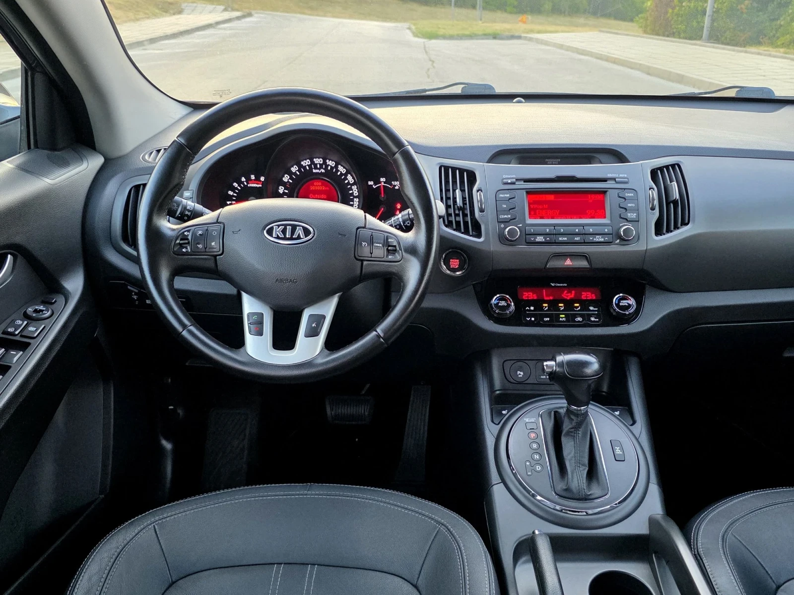 Kia Sportage Вс.екстри, 4WD, Сервизна история Kia, снимка 10 - Автомобили и джипове - 56038267