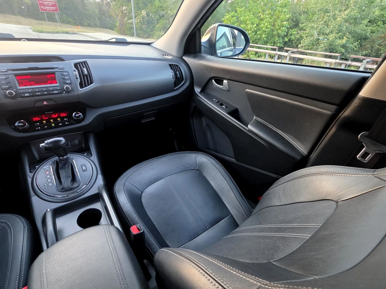 Kia Sportage Вс.екстри, 4WD, Сервизна история Kia, снимка 12 - Автомобили и джипове - 56038267